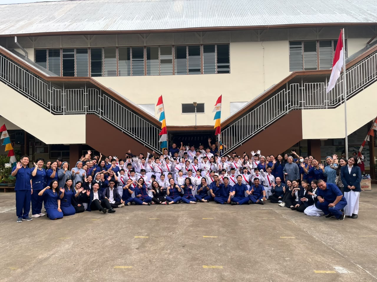 Semarak HUT ke-81 Republik Indonesia, Persekolahan Suster Pontianak Gelar Upacara Bendera